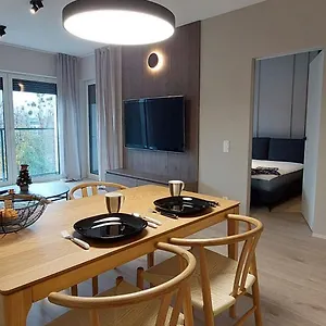 luxurious-vanilla-apartment-self-check-in-24h-parking.poznan-hotels.com/